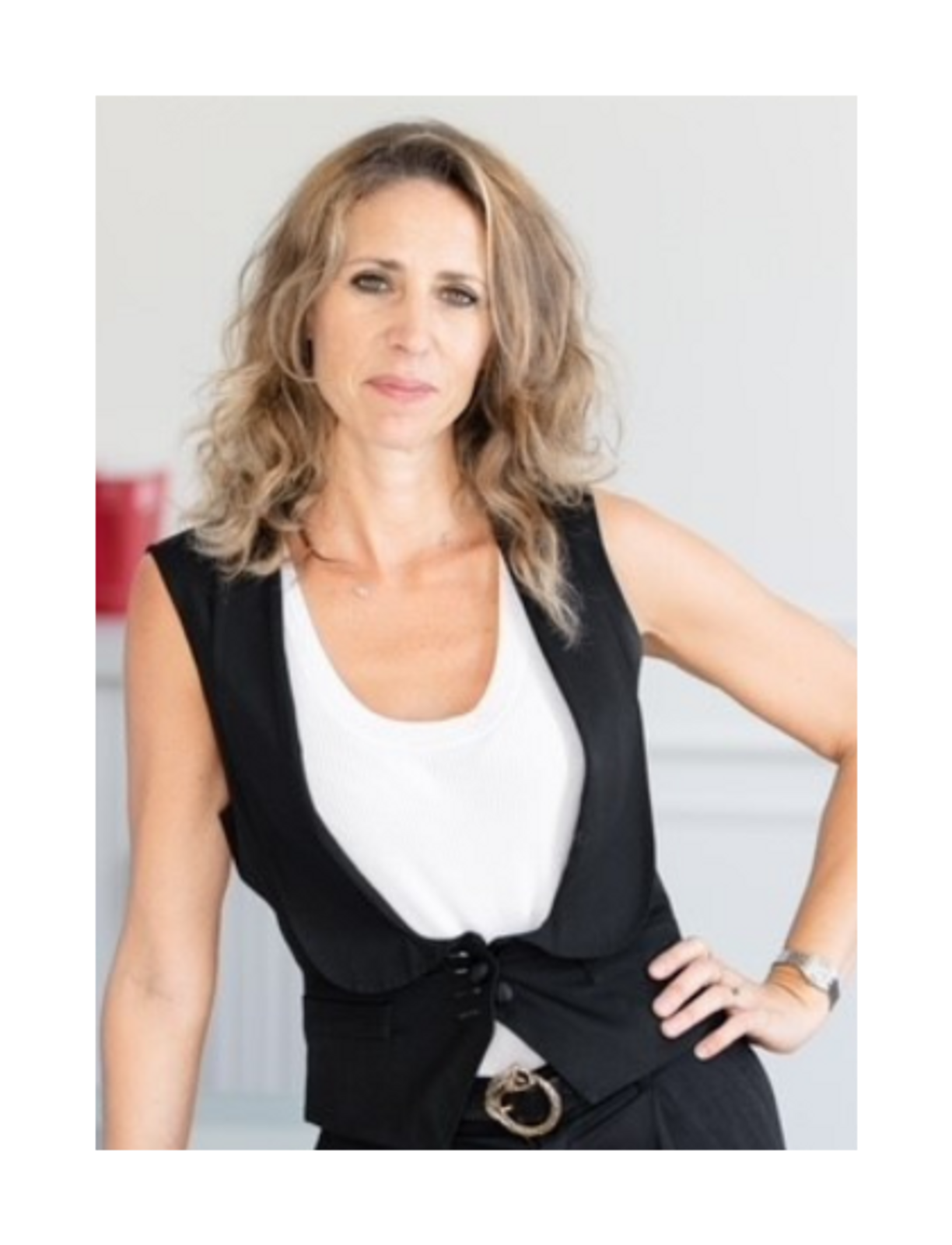 claire peroux.png